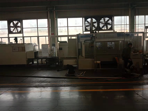 2022年1月為福建某上市公司設(shè)計(jì)，制造的鋼套內(nèi)外孔淬火加熱設(shè)備